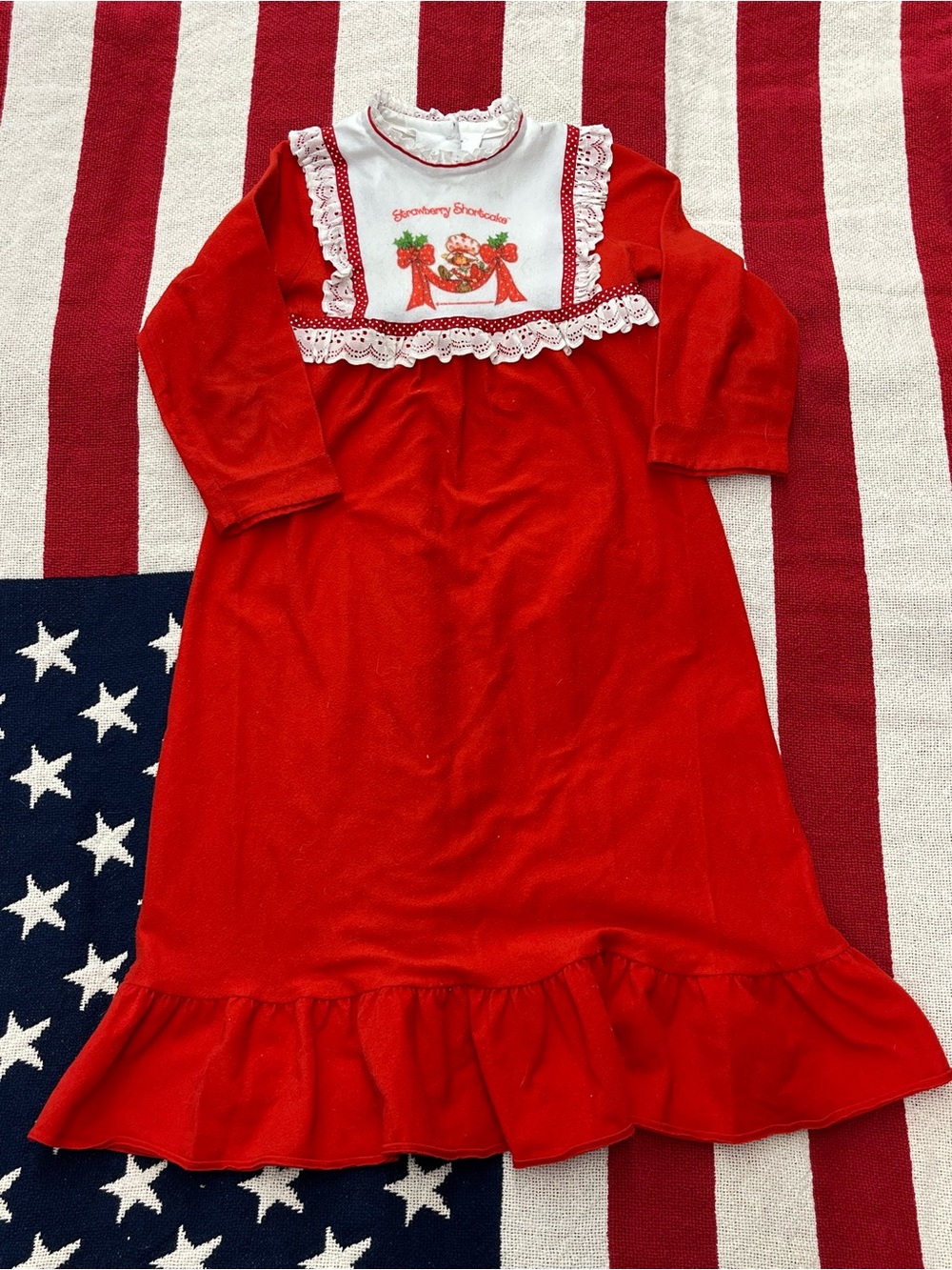 Vintage Sears Strawberry Shortcake Nightgown with Bib and Lace Trim Size 5/6